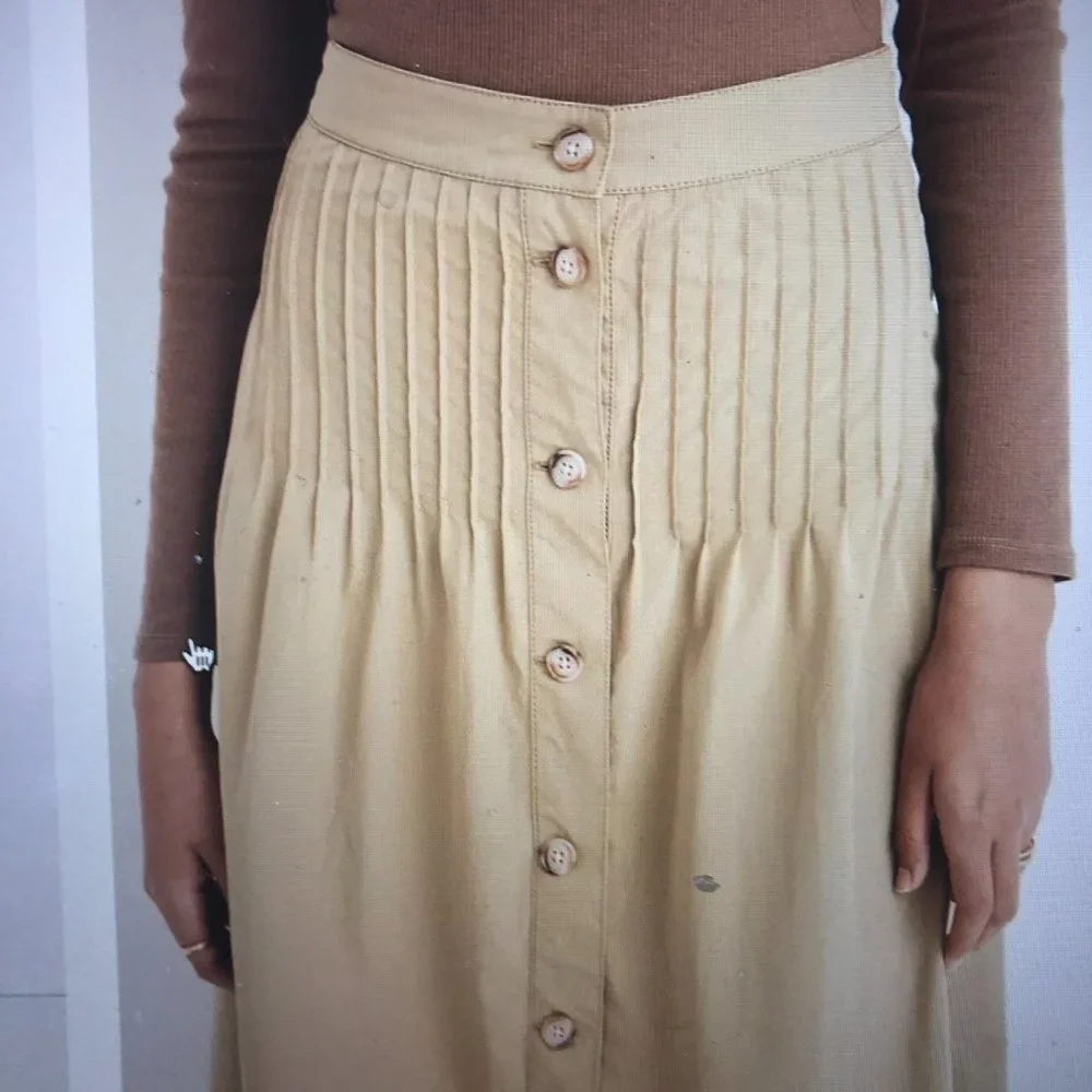 Button-Front Pintuck Midi Skirt (CURRENTLY SOLD_OUT On Madewell - Picture 3 of 8